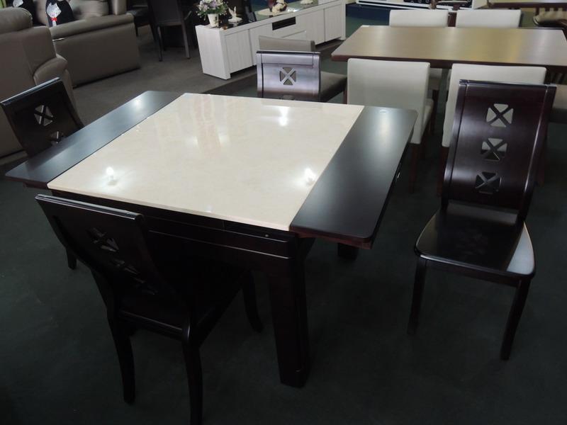 功能型方餐桌椅組