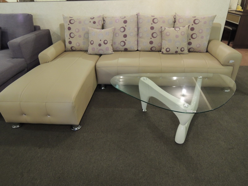 乳膠皮L型沙發