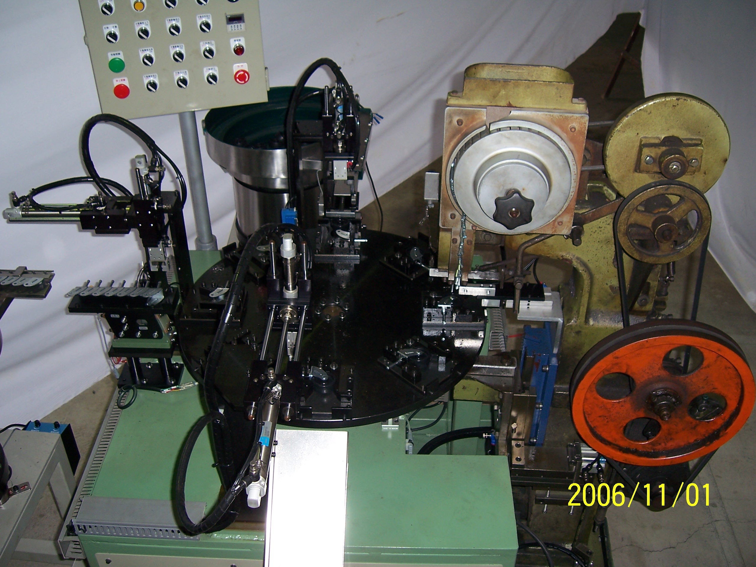 鉚合組立專用機