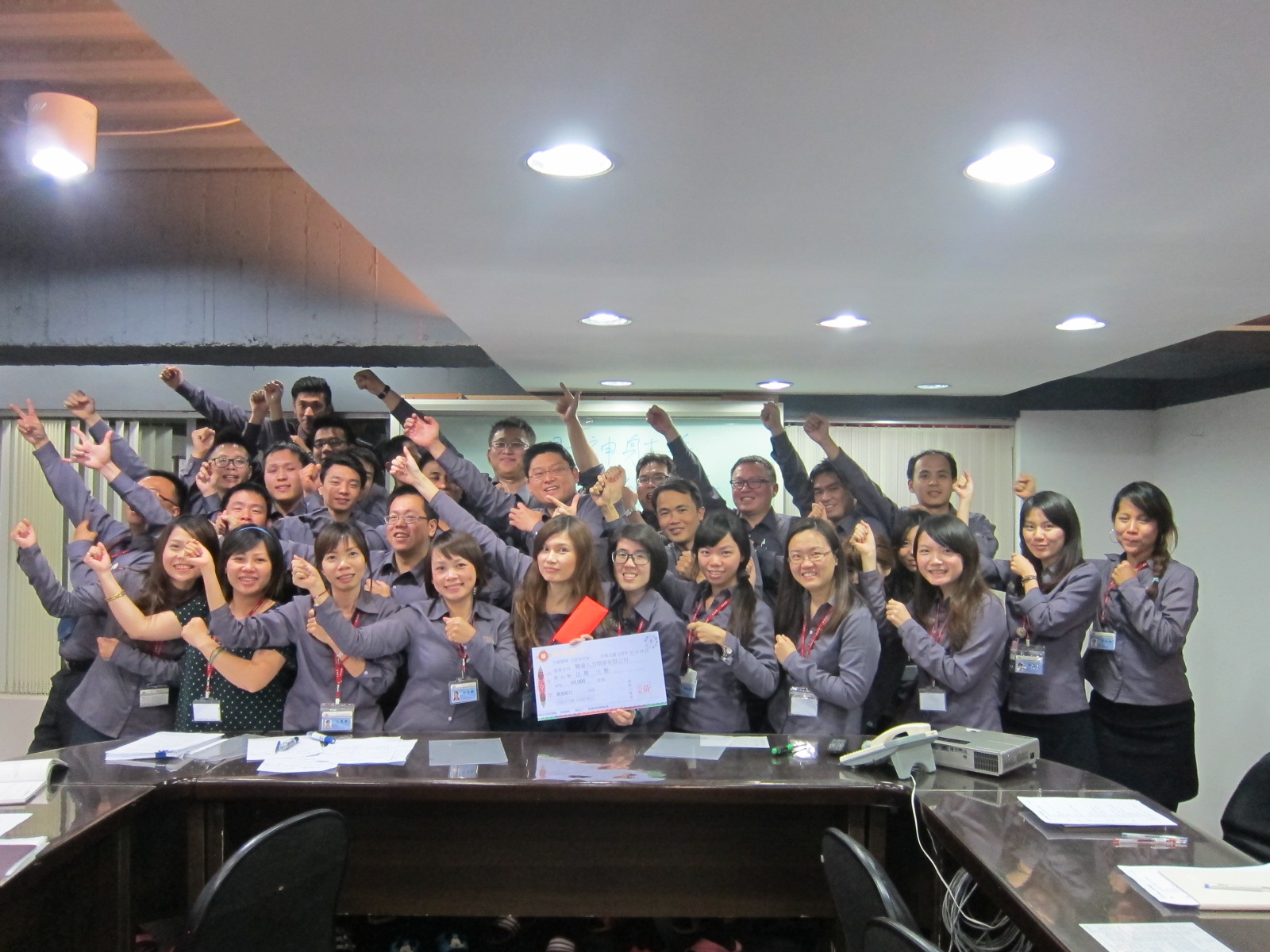 103年模擬飯店CEO競賽台中同仁獲勝