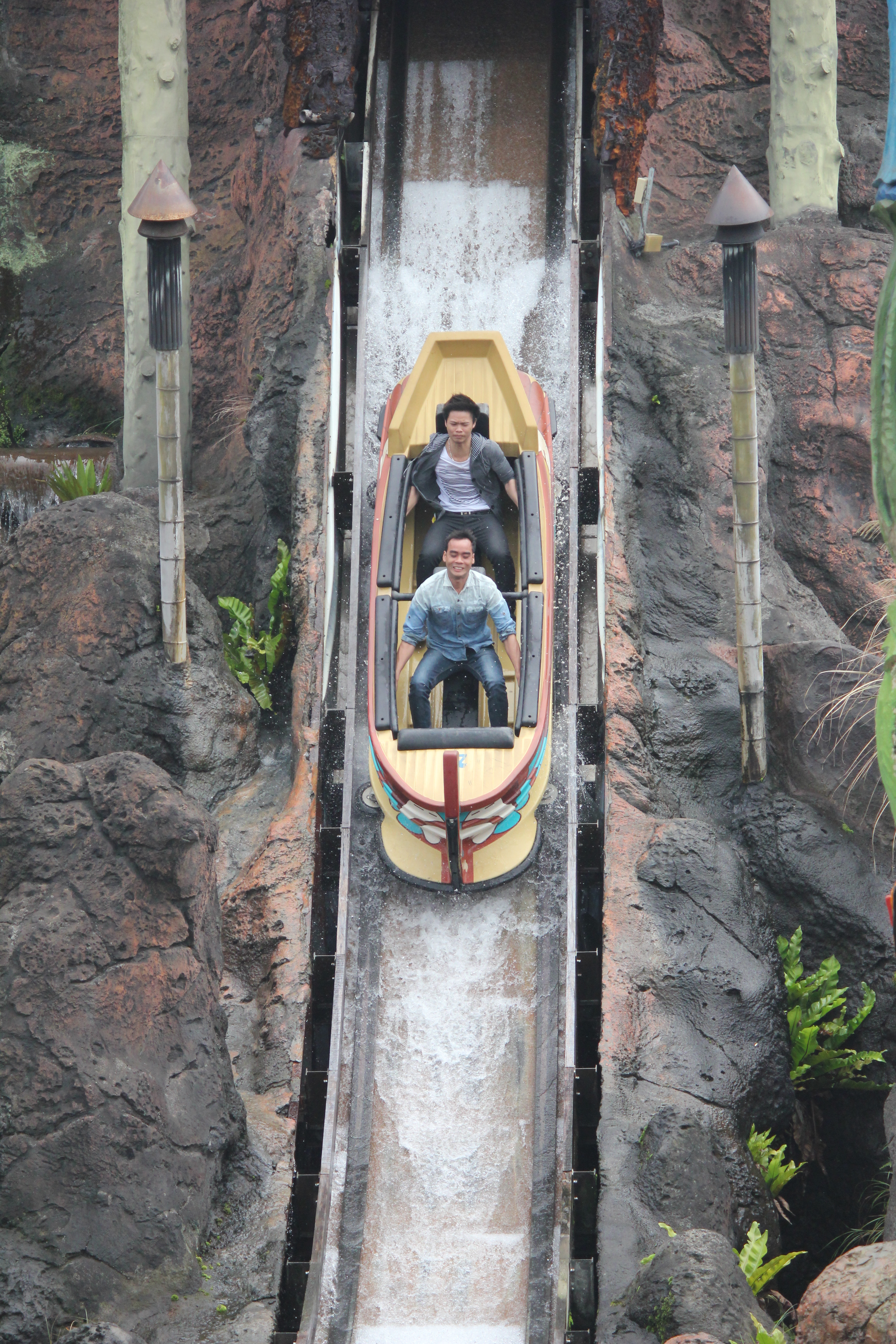 萬達舉辦大型外勞活動─六福村自由行