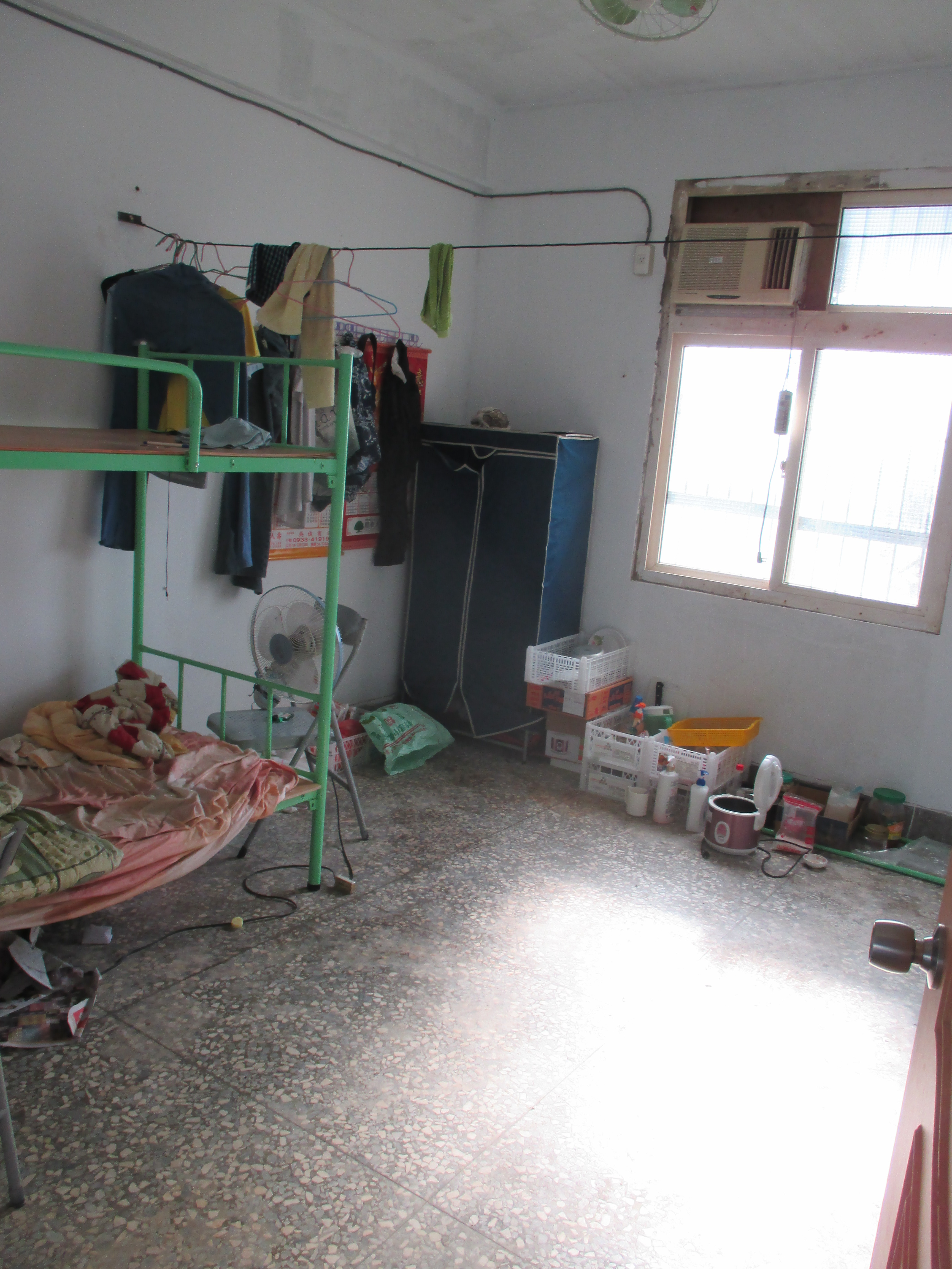 鹿港外勞村(二)