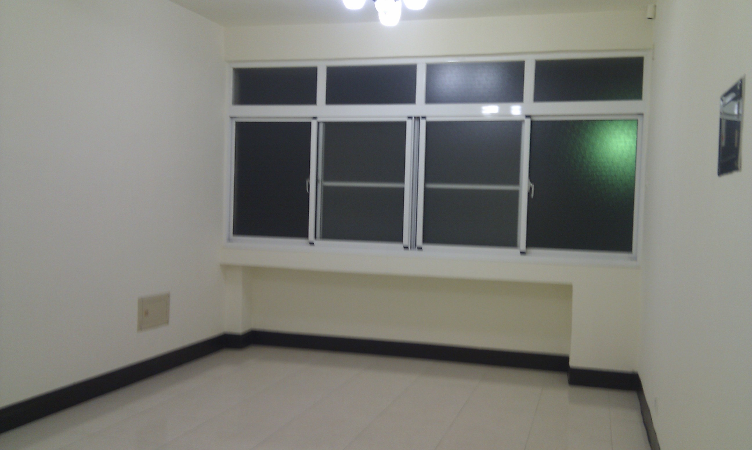 清洗玻璃窗戶鏡子