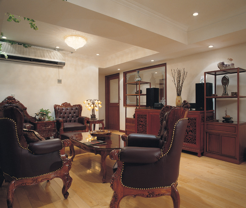 樓梯表面材打除