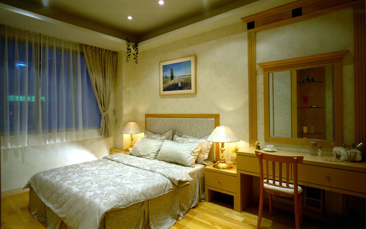 塑膠地板陳年膠如何清除?