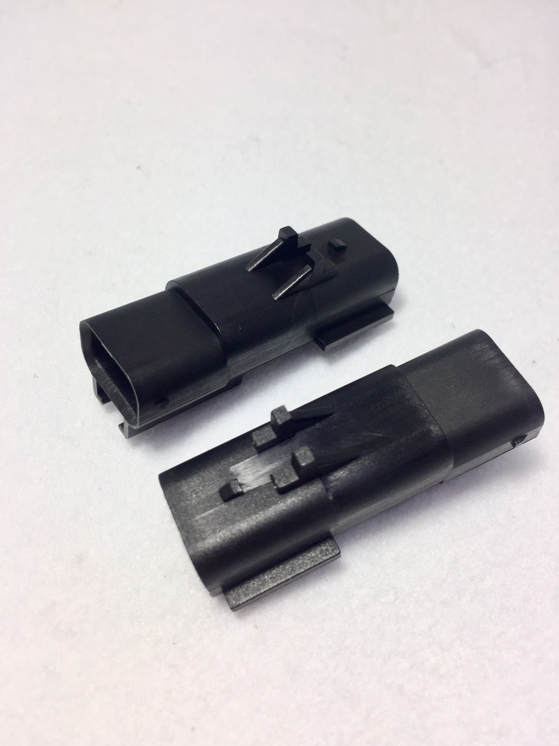 汽車連結器塑膠射出