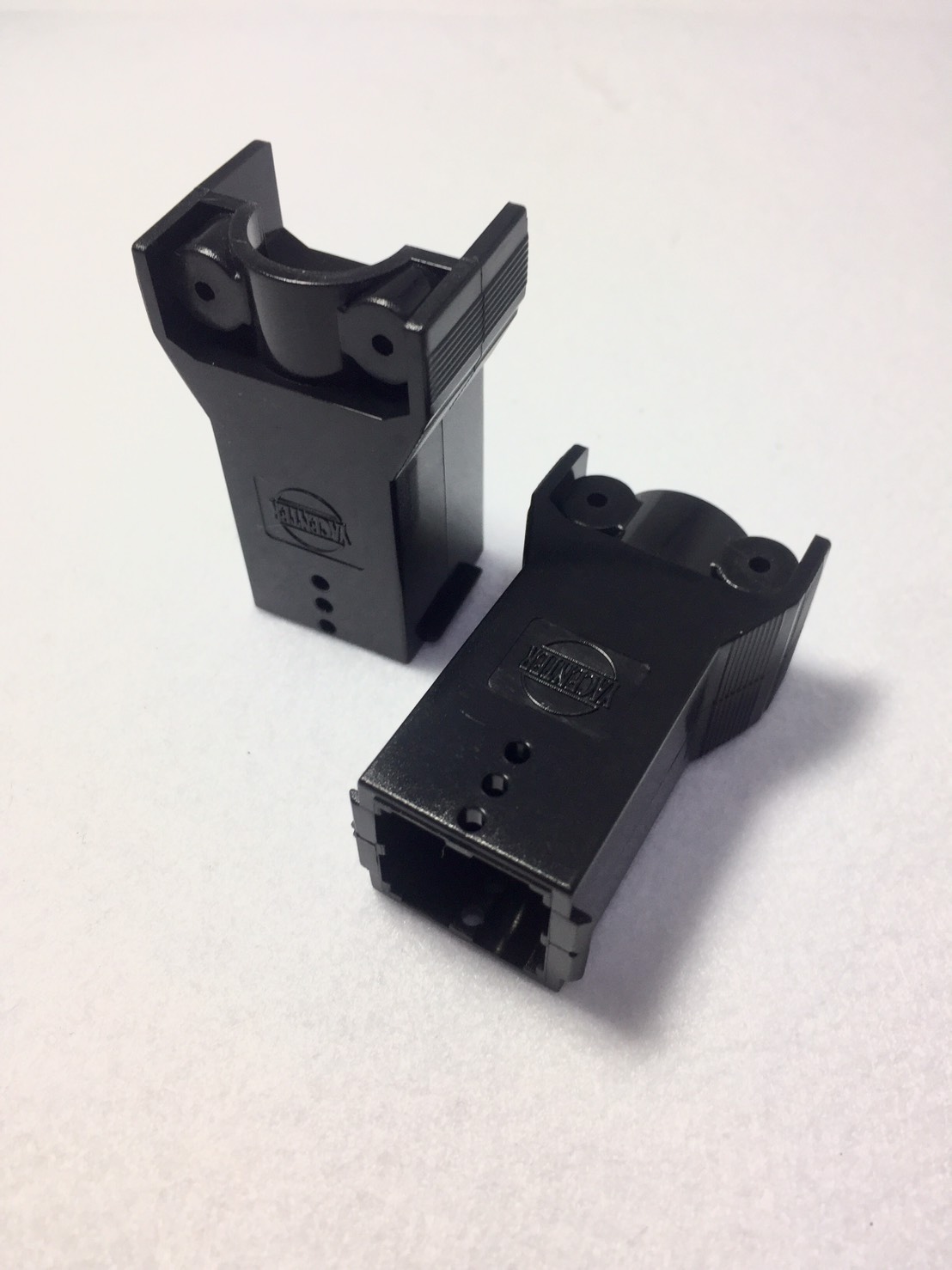 汽車連結器塑膠射出