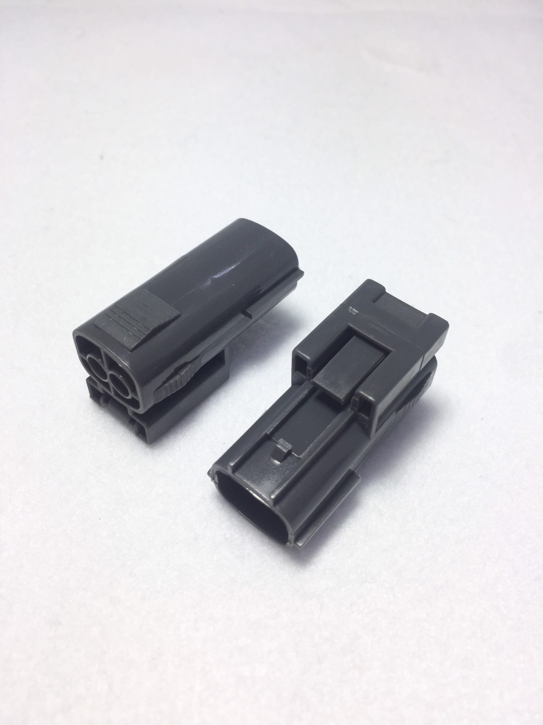 汽車連結器塑膠射出