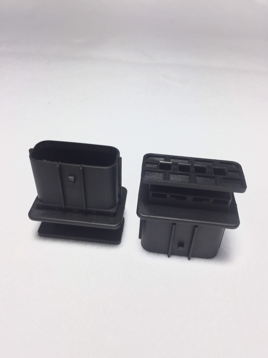 汽車連結器塑膠射出