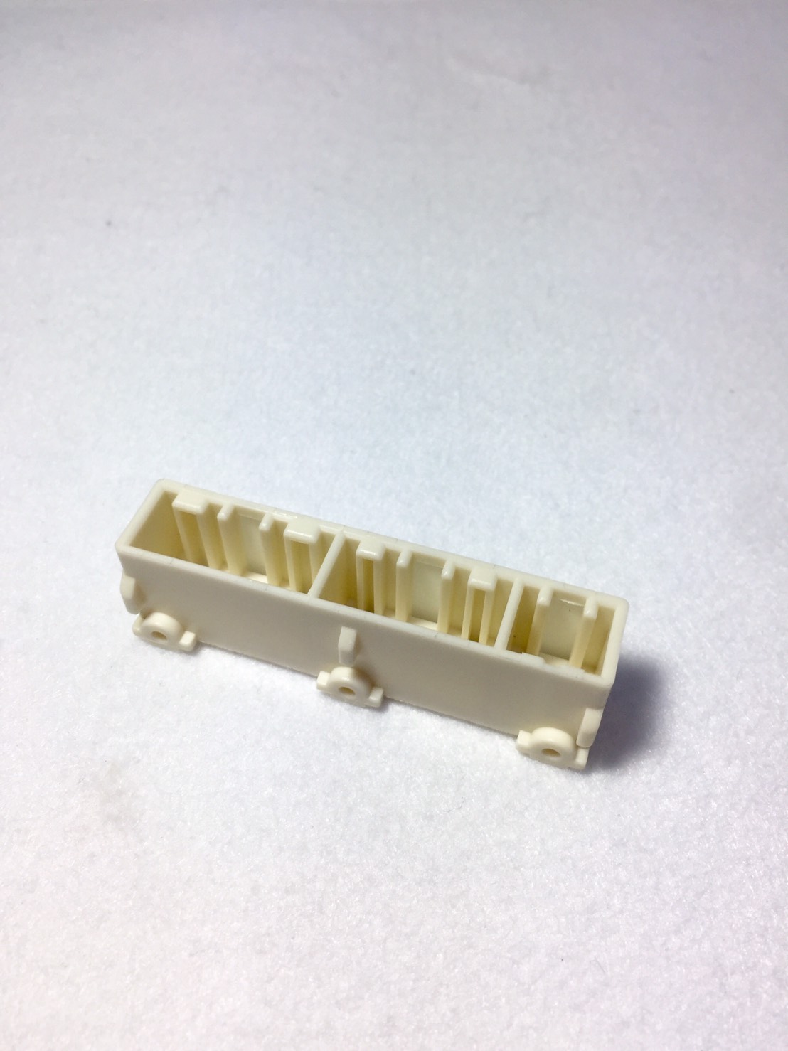 汽車連結器塑膠射出