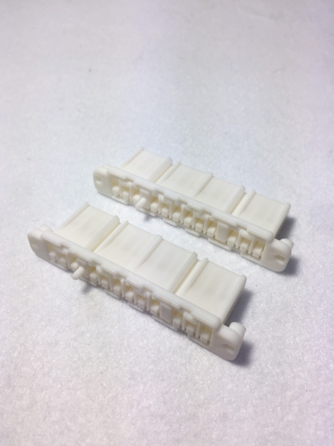 汽車連結器塑膠射出