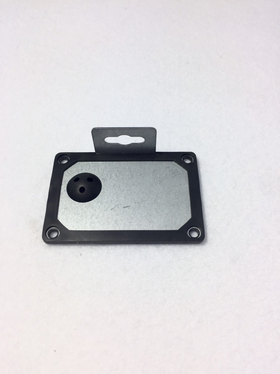 汽車連結器埋入射出