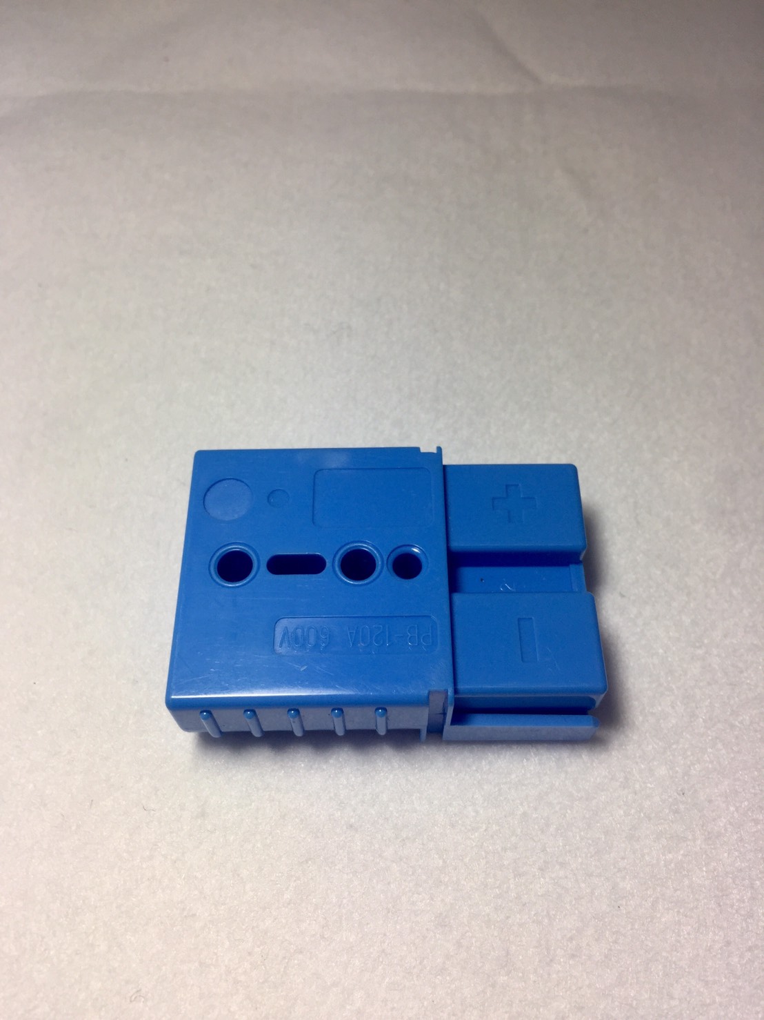 電動汽機車塑膠射出