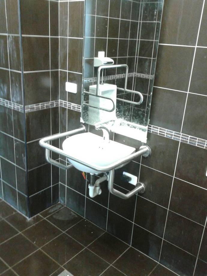 安全扶手洗臉台