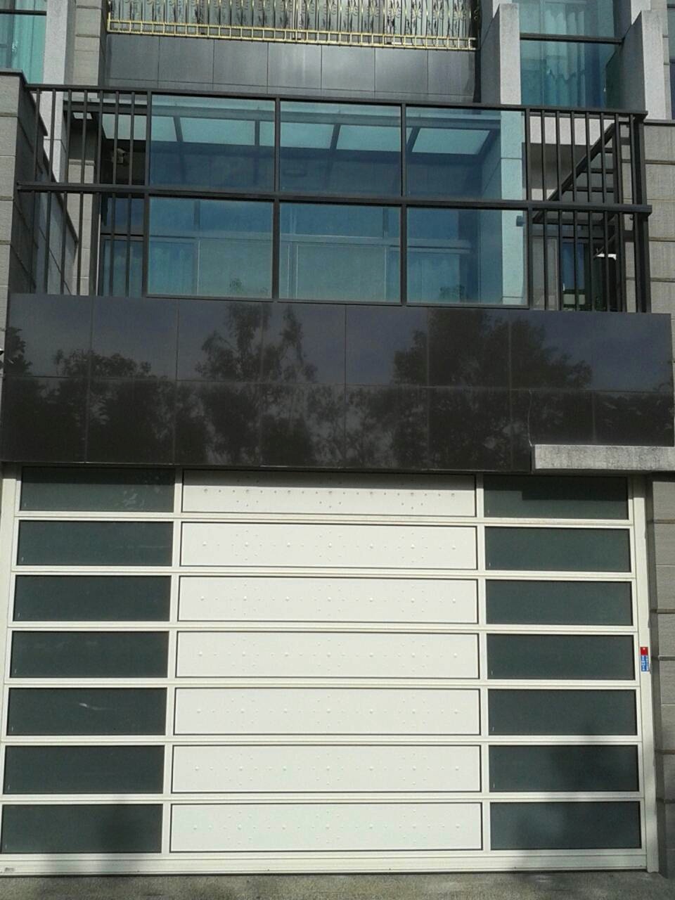 新型安全鐵捲門