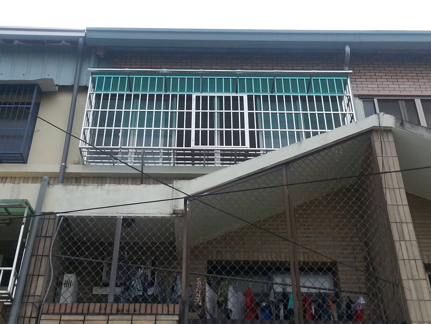 不鏽鋼安全窗，安裝6