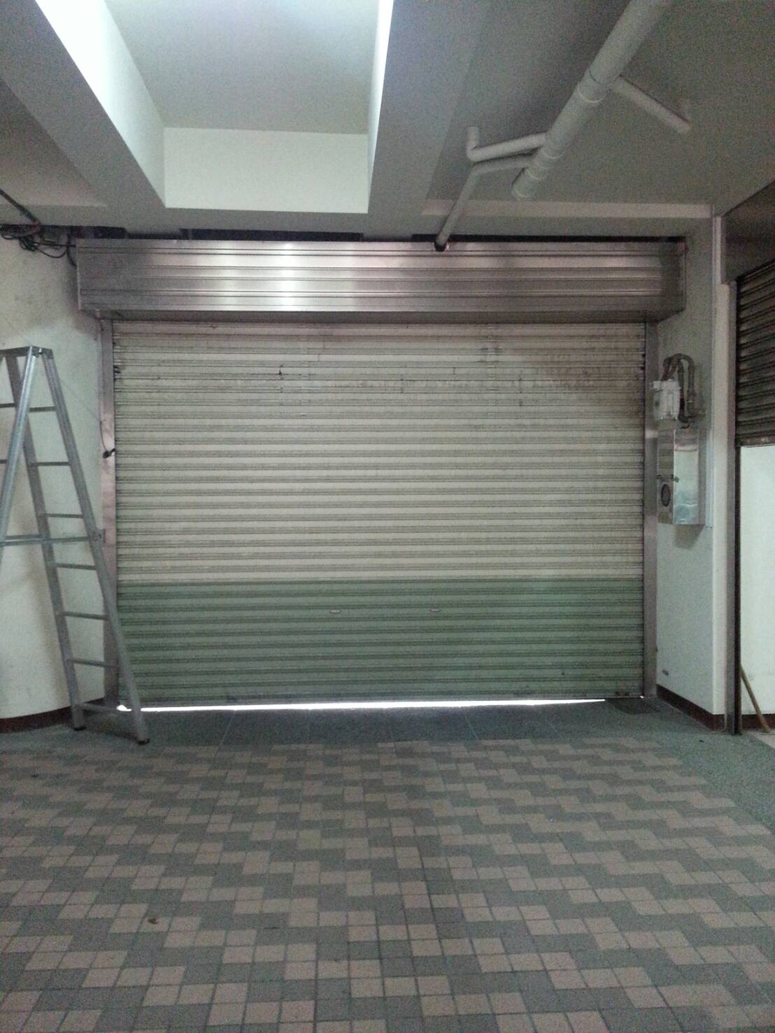 快速捲門，中心軸承，馬達，彈簧，換新4