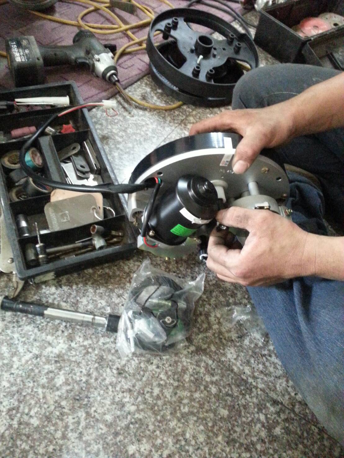 快速捲門馬達，換新2