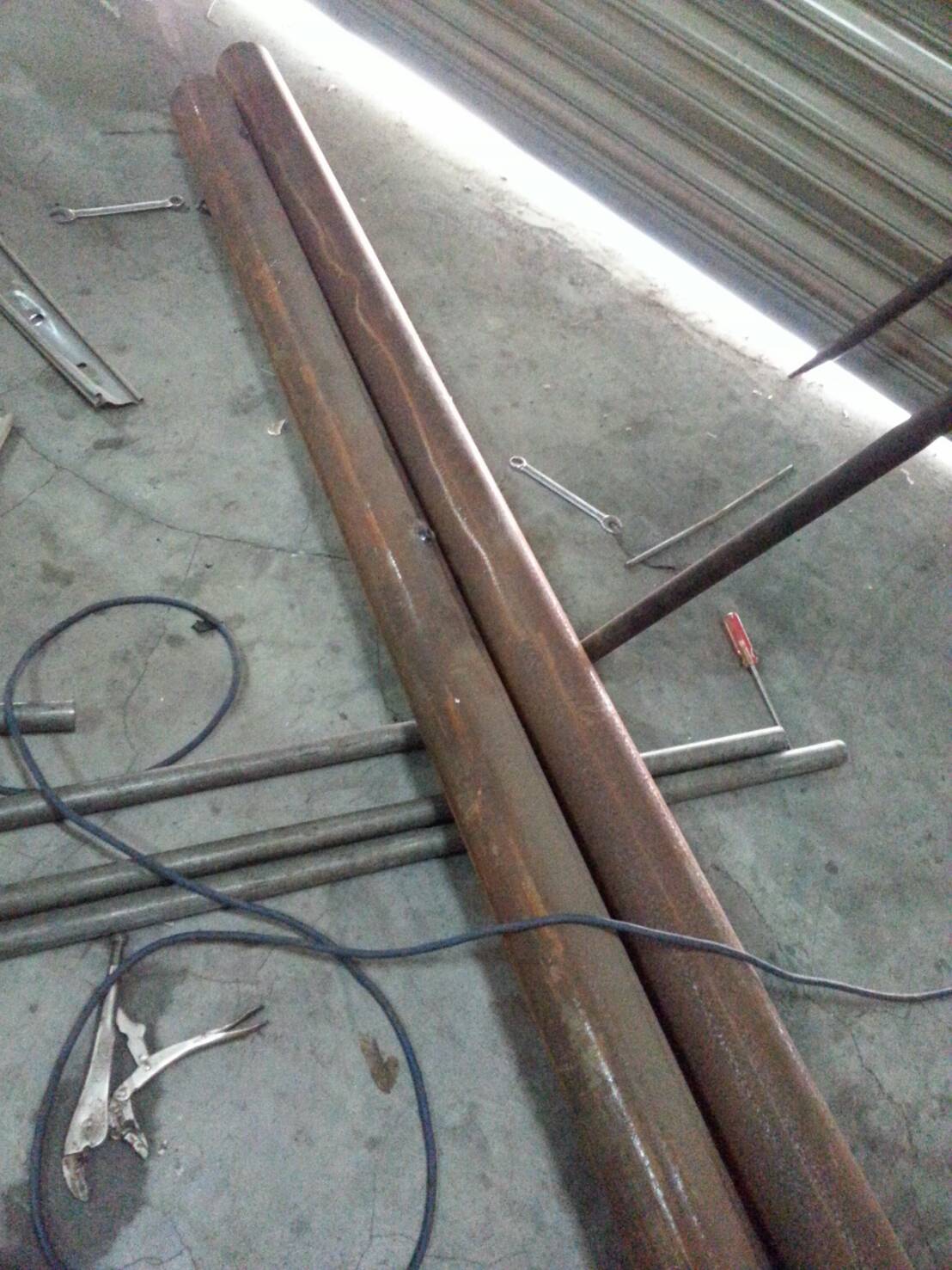 電動捲門，中心管斷裂，