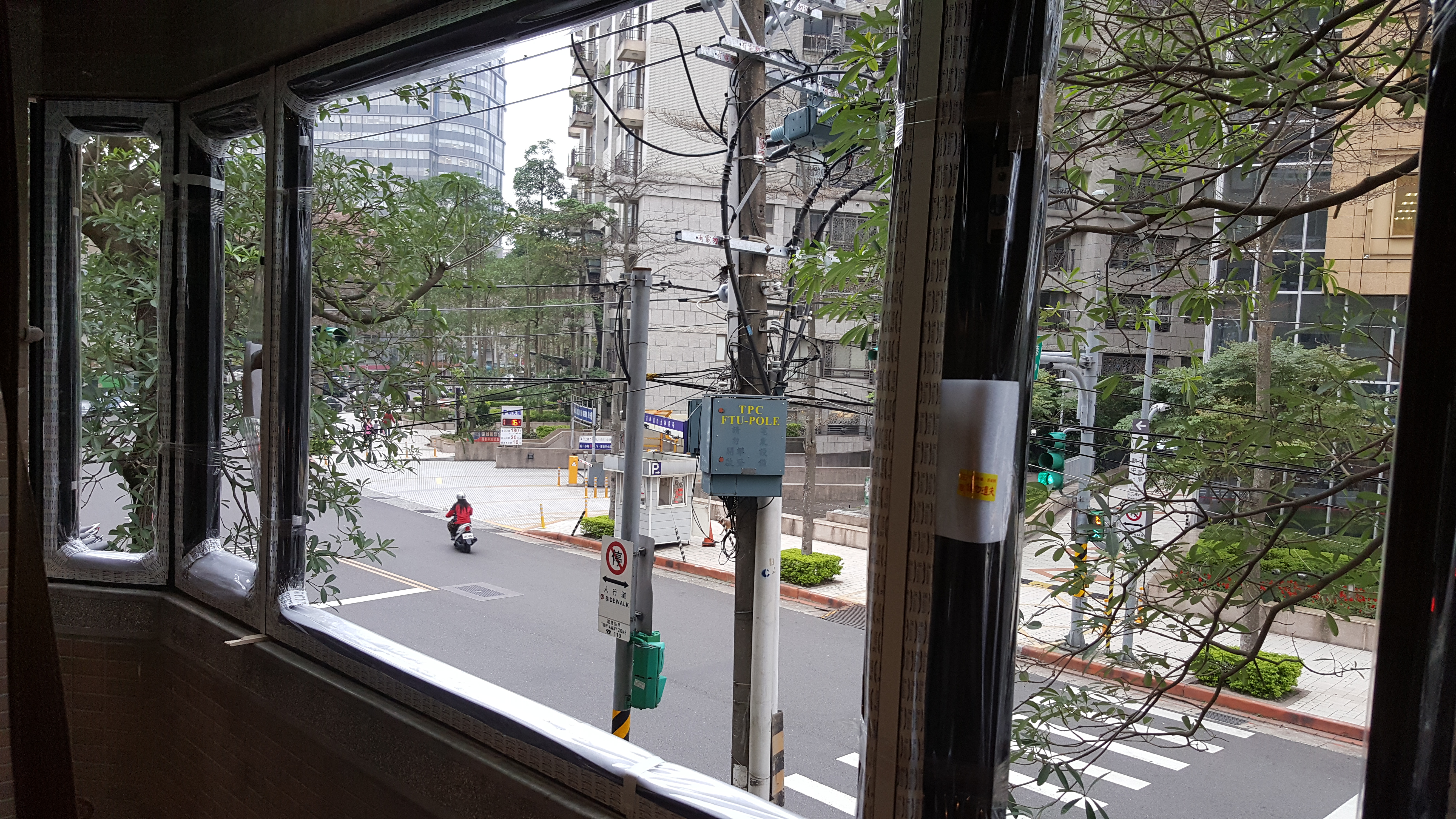 新北市新莊住家景觀窗施工