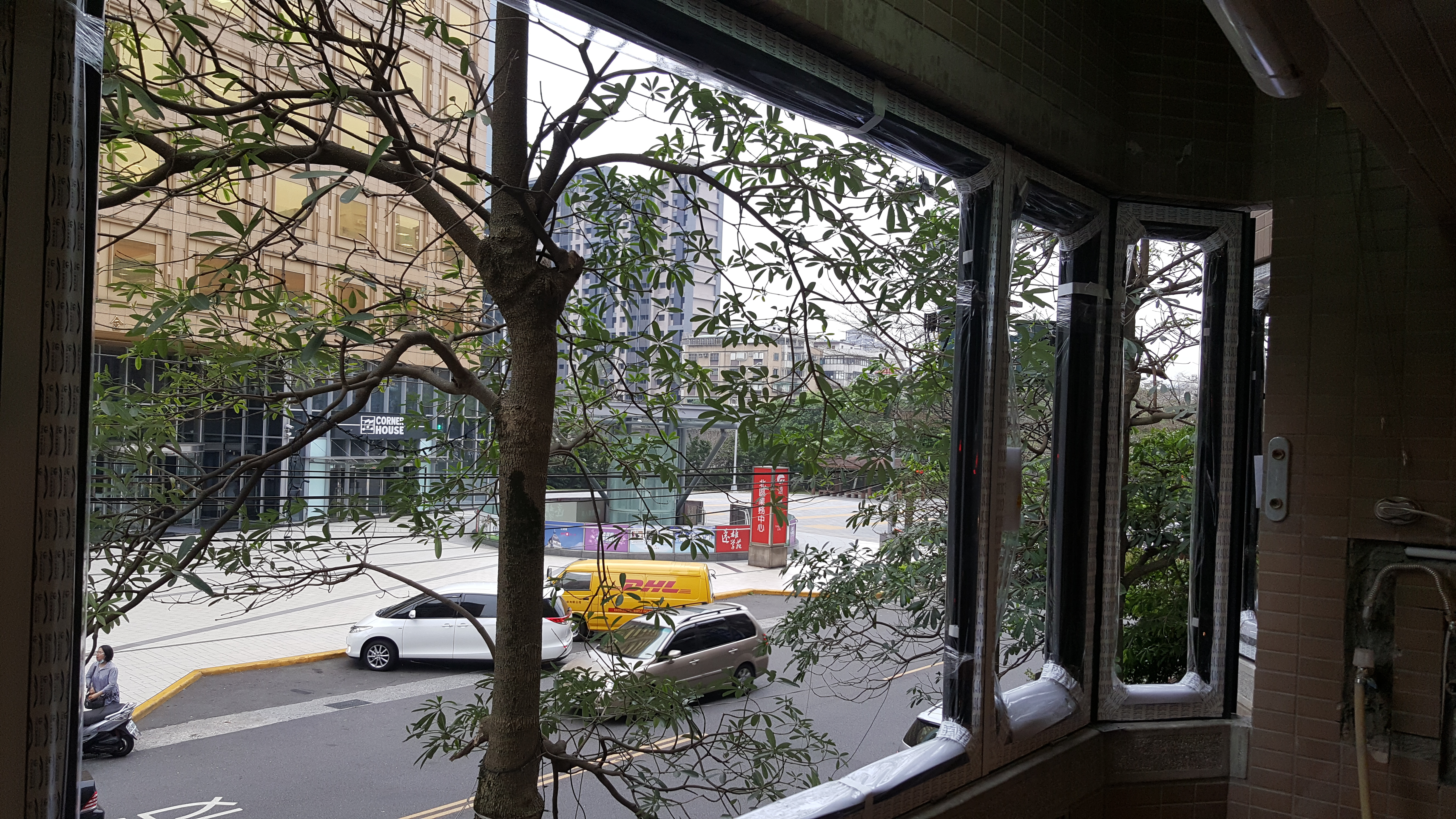 新北市新莊住家景觀窗施工