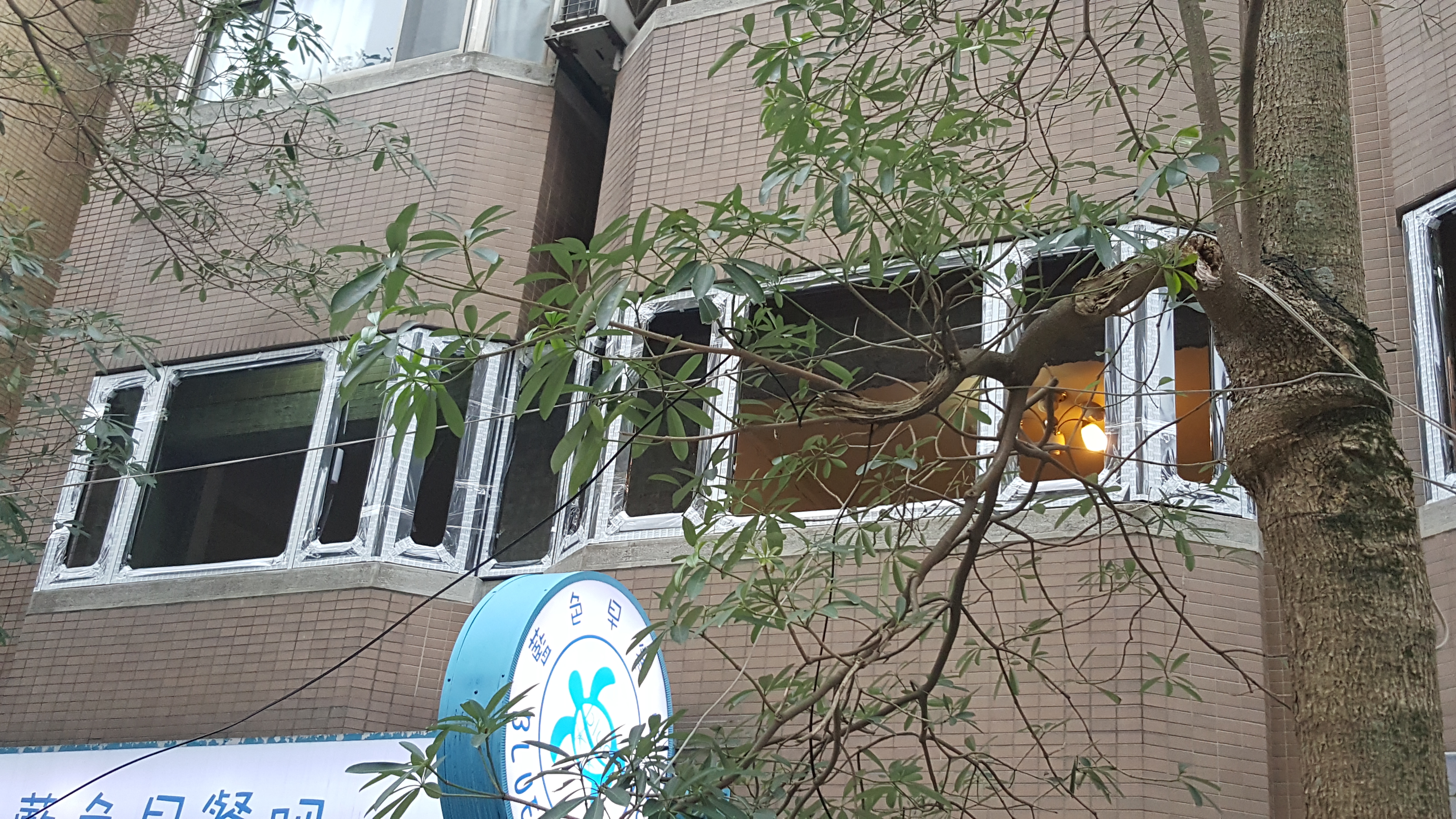 新北市新莊住家景觀窗施工