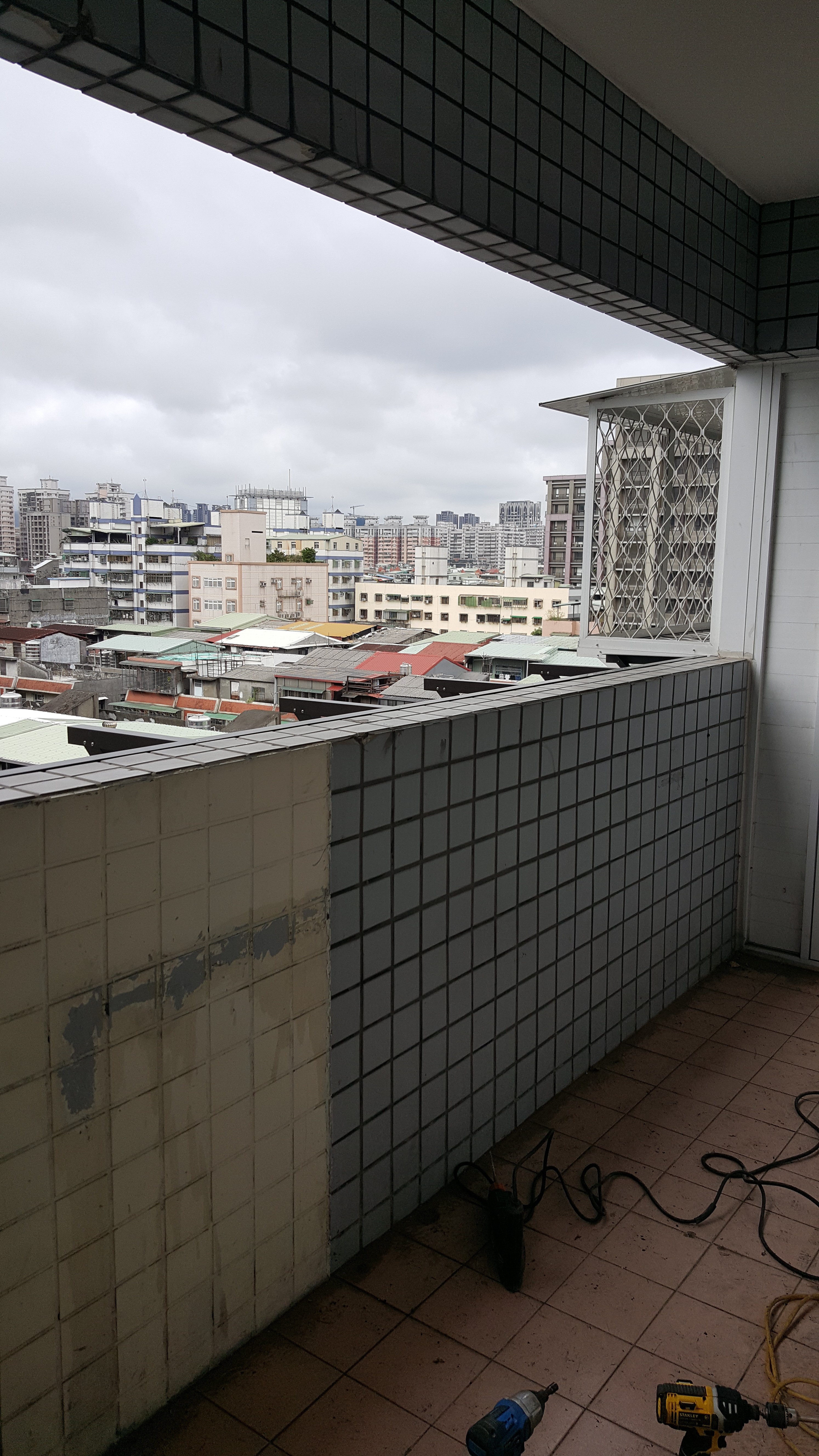 新北市新莊陽台鋁窗施工