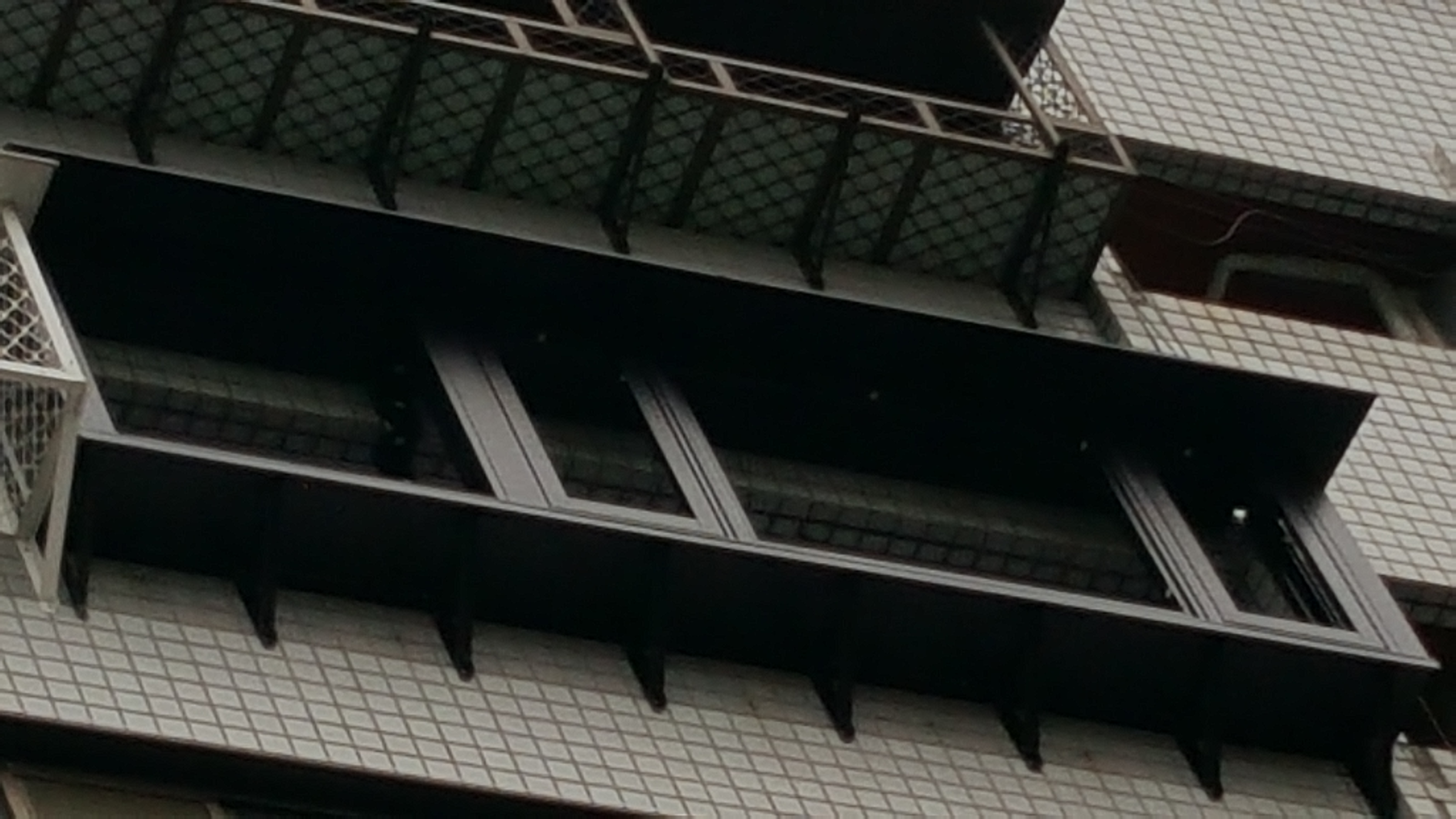 新北市新莊陽台鋁窗施工