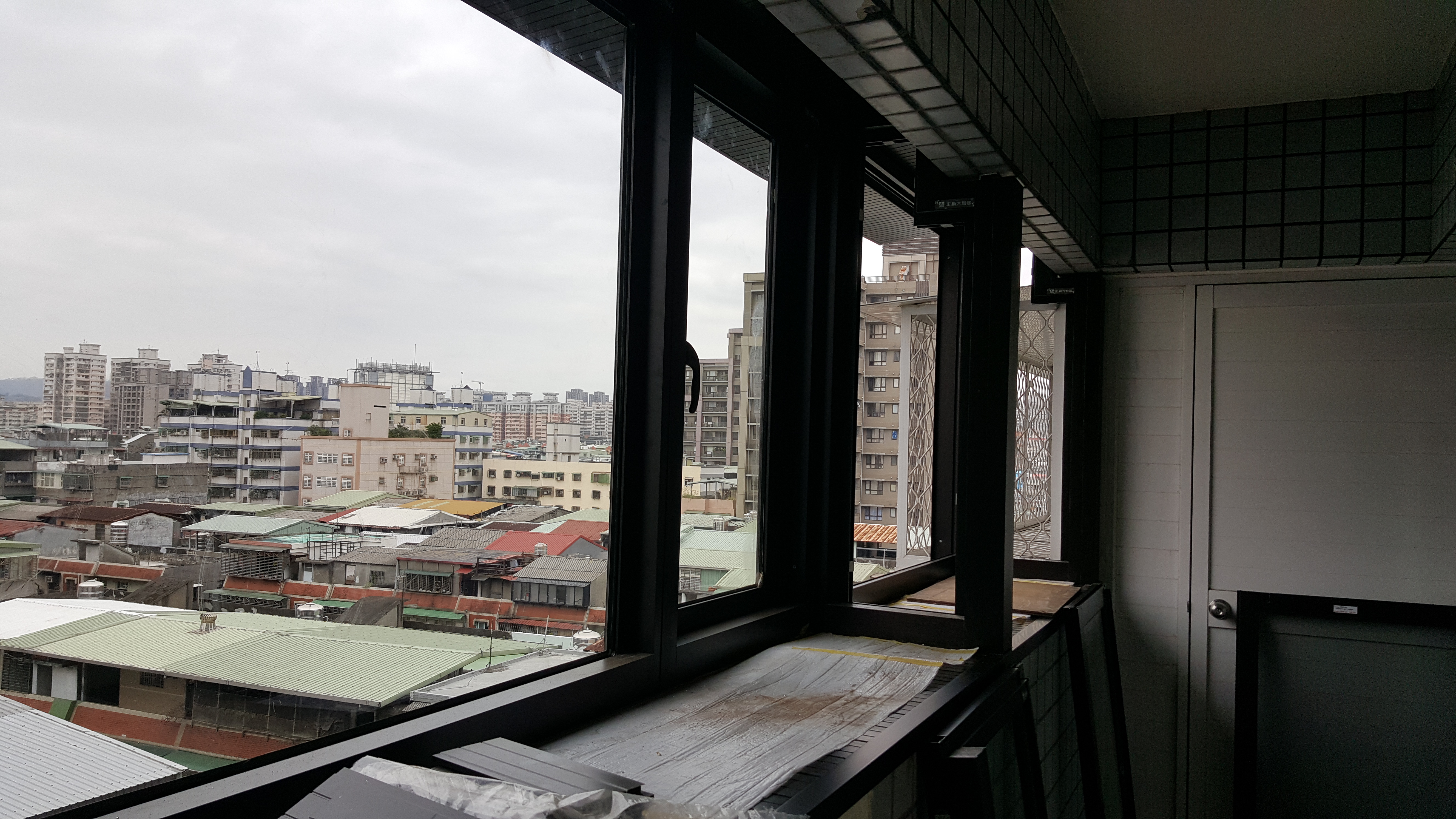 新北市新莊陽台鋁窗施工