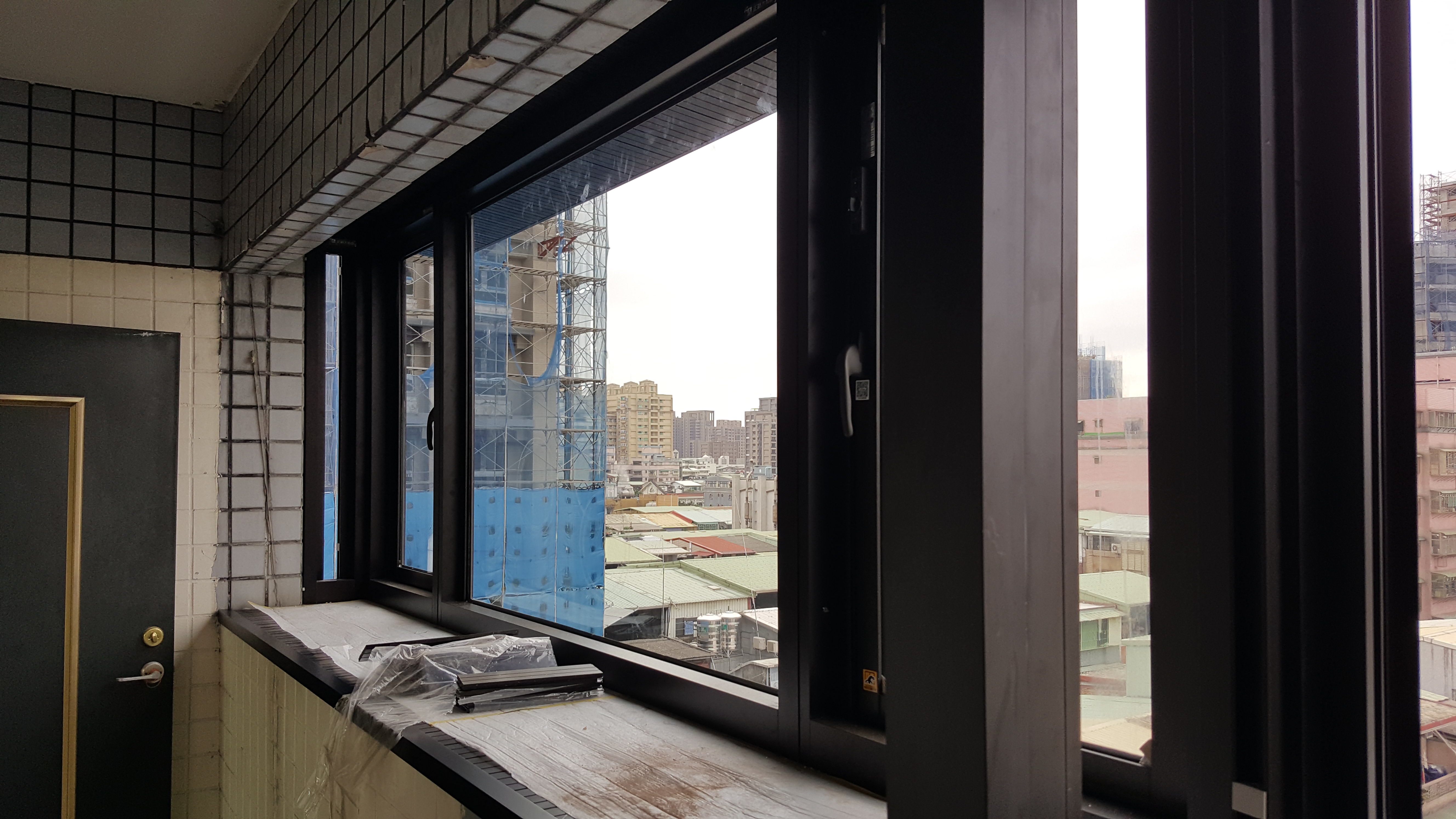 新北市新莊陽台鋁窗施工