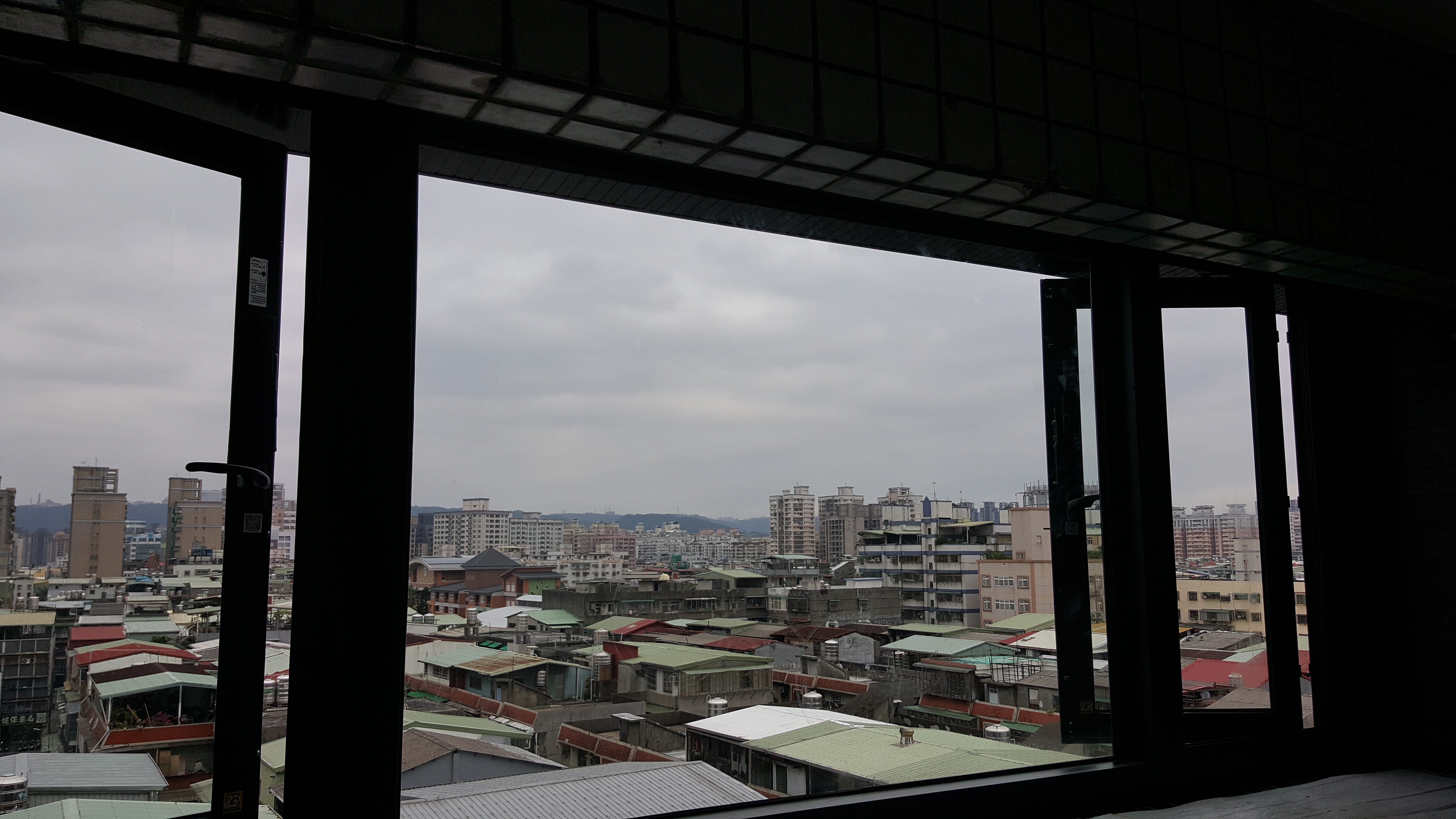 新北市新莊陽台鋁窗施工