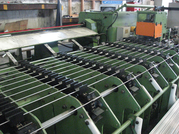 耕達不銹鋼－機械設備