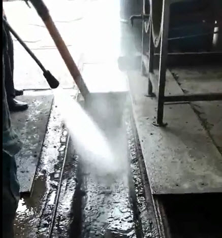 台南一好三包通公司-清除水溝淤泥