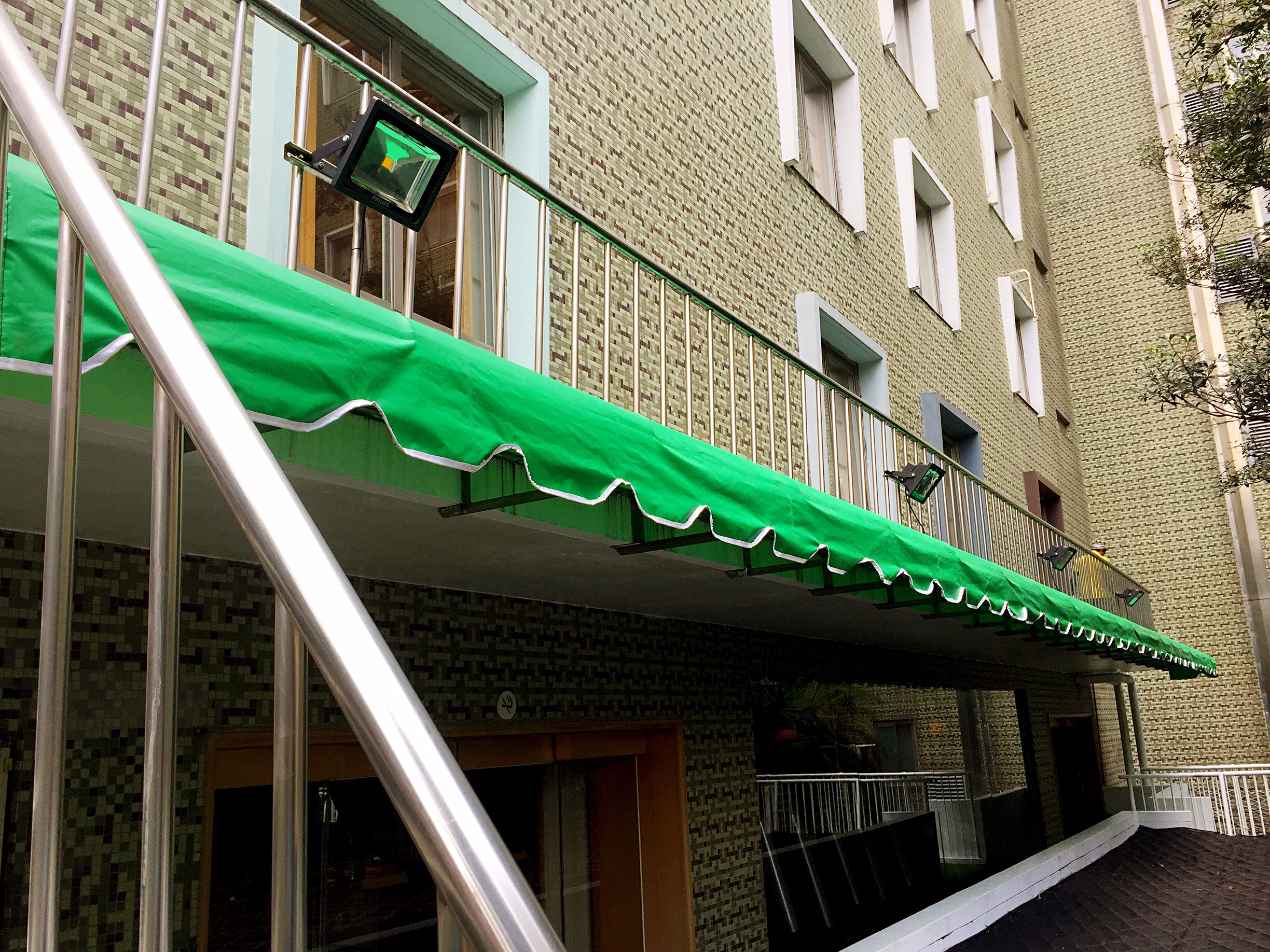 國賓飯店游泳池