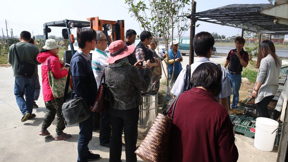 實用特色課程-崙背養蜂產銷班