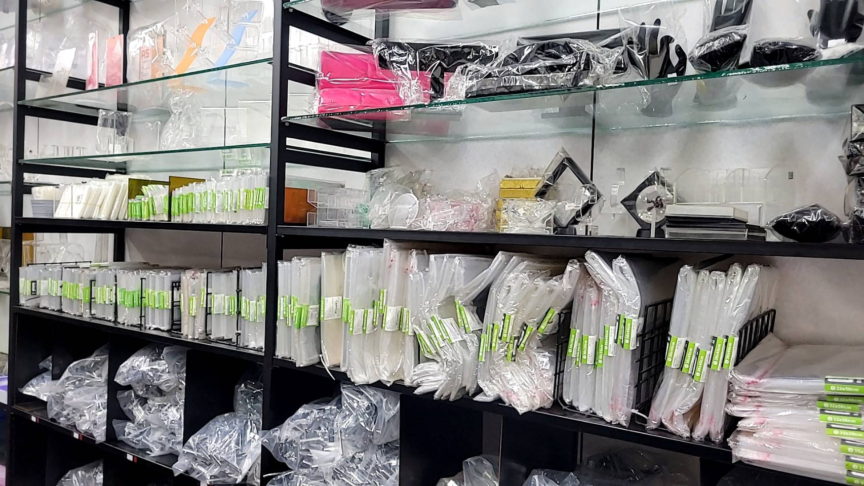 明德模特兒衣架用品社