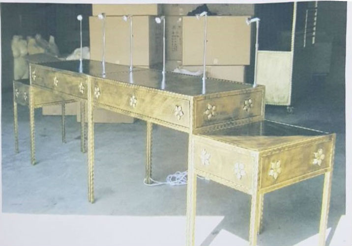 明德模特兒衣架用品社