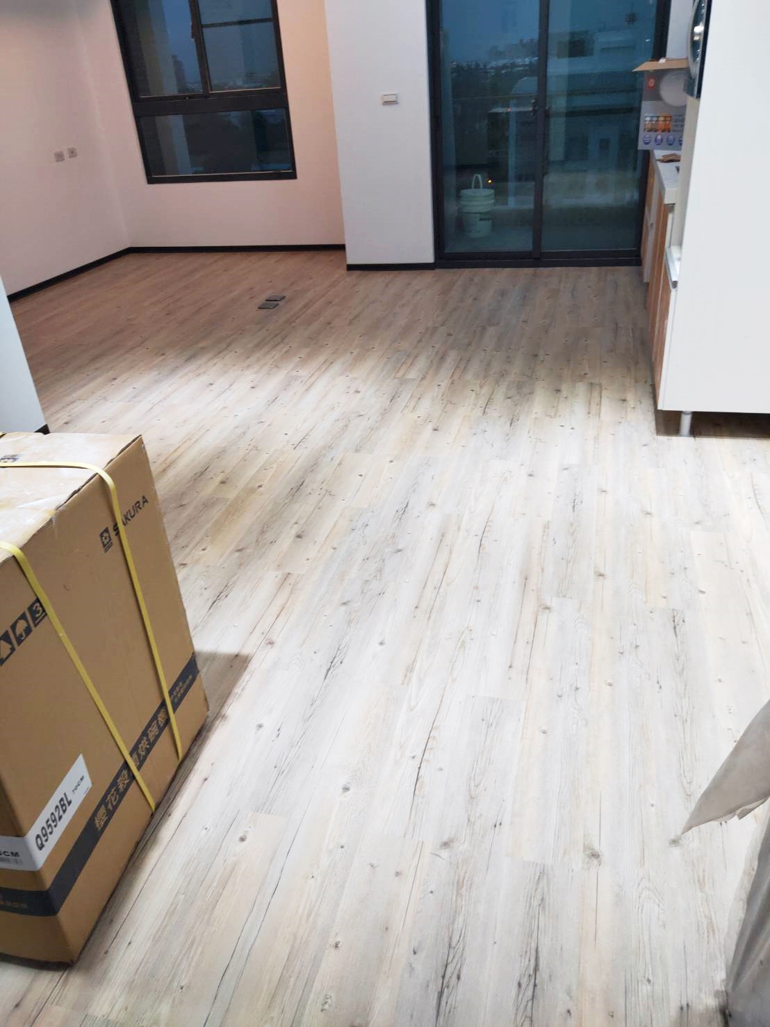 寶南順裝潢-塑膠地板