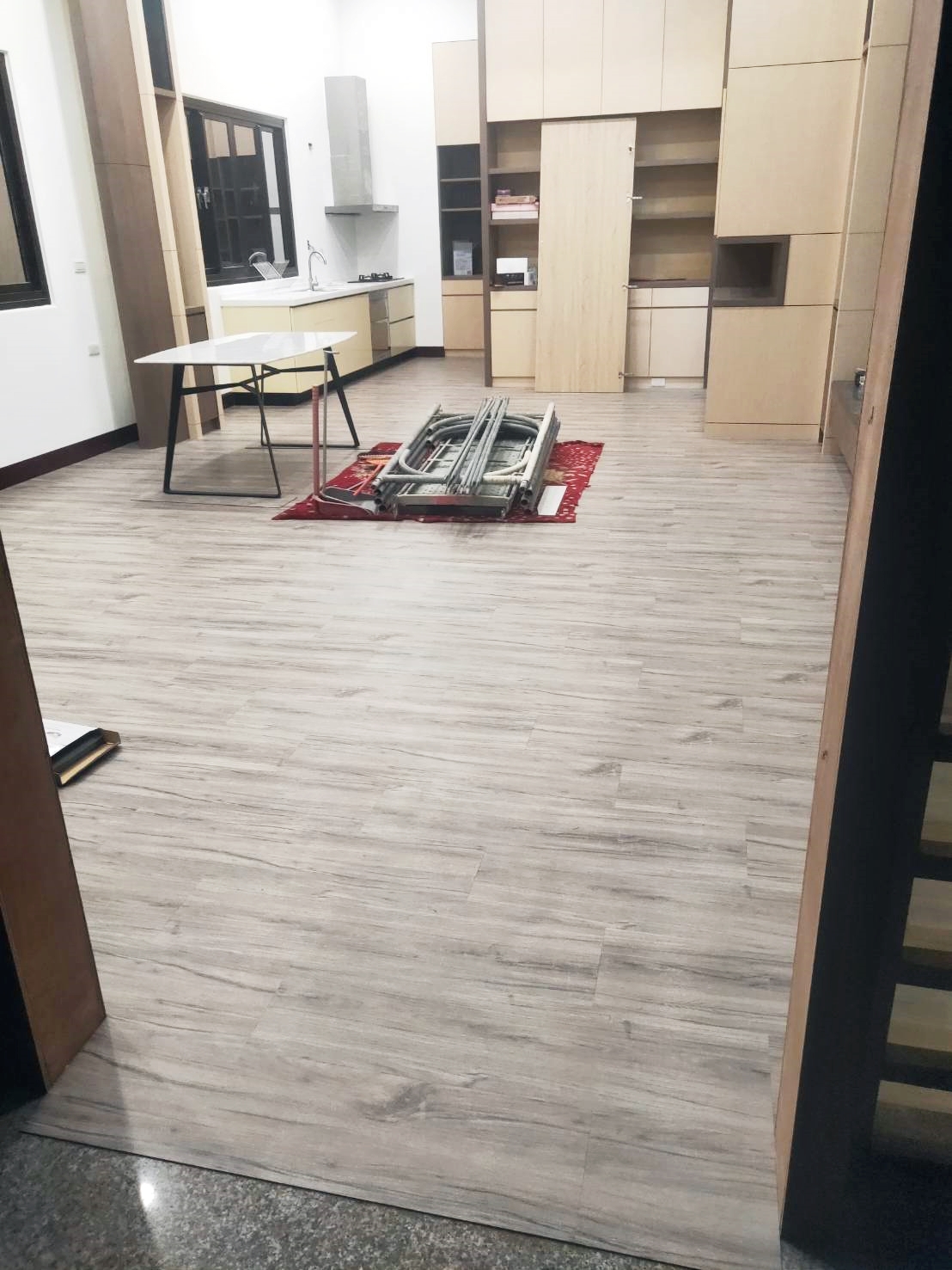 寶南順裝潢-塑膠地板