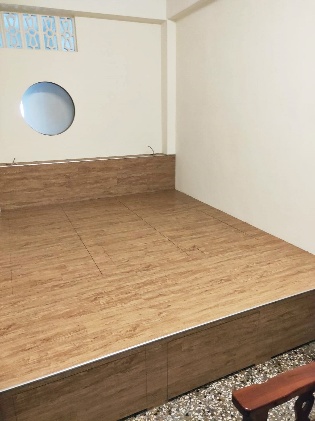 寶南順裝潢-塑膠地板