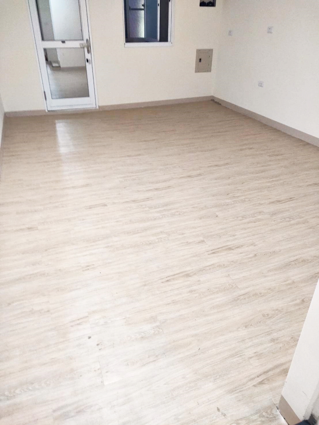 寶南順裝潢-塑膠地板