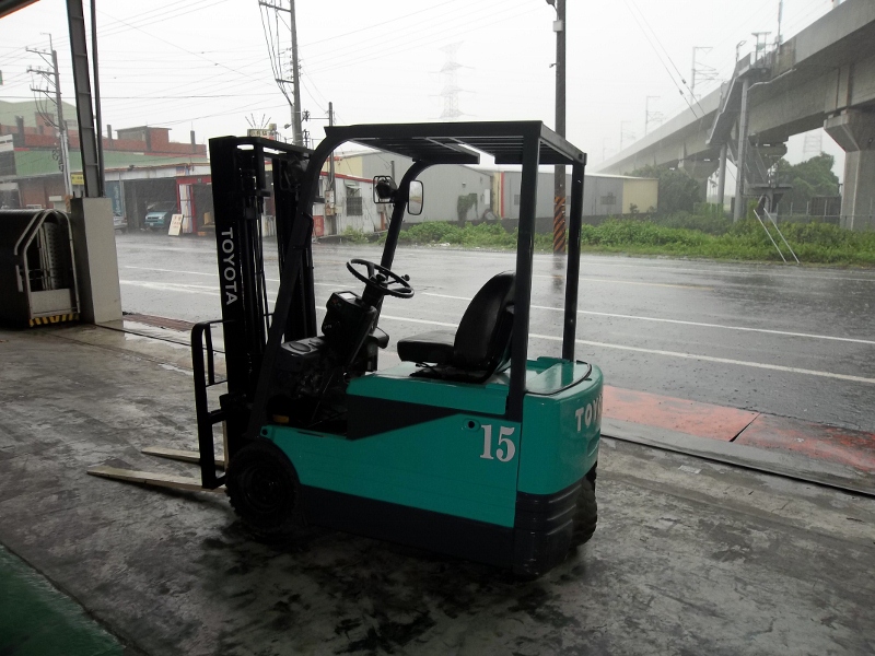 彰化中古堆高機-13.豐田5FD1.5頓