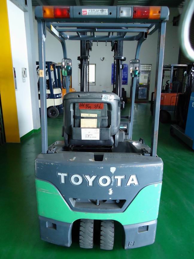 彰化中古堆高機-18.豐田7FB1.5t