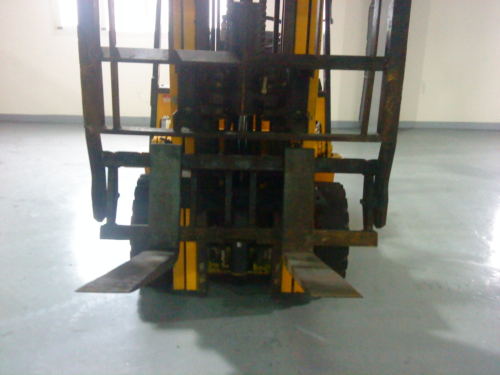 彰化中古堆高機-27.小松10型FD3.0頓-02