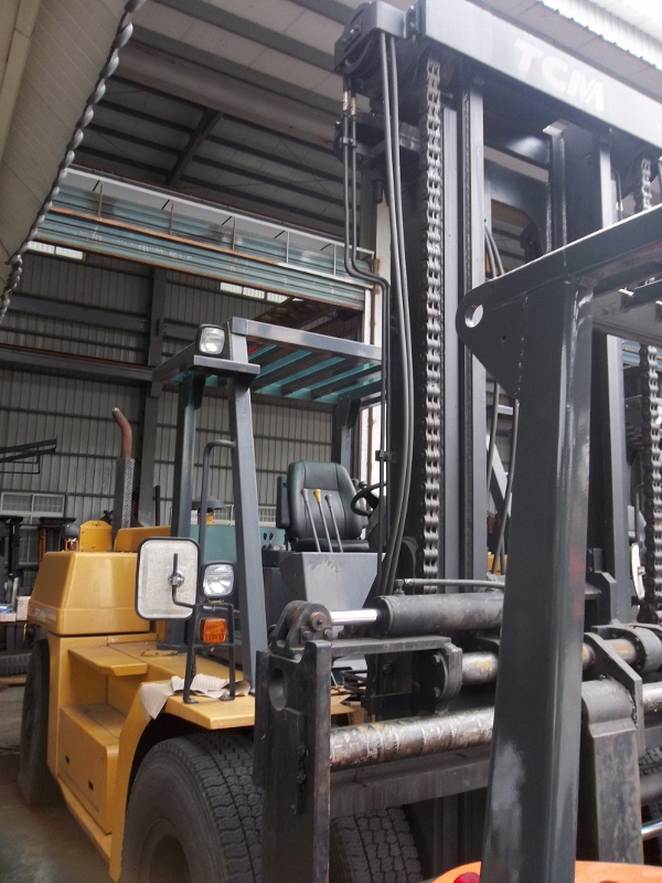 彰化中古堆高機-02.TCM15.0頓-02