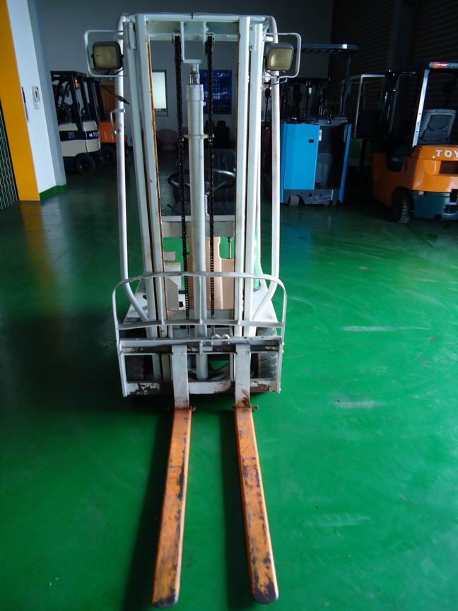 彰化中古堆高機-22.小松0.5t-02