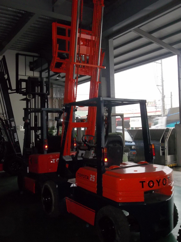 彰化中古堆高機-10.豐田5FD2.5頓-02