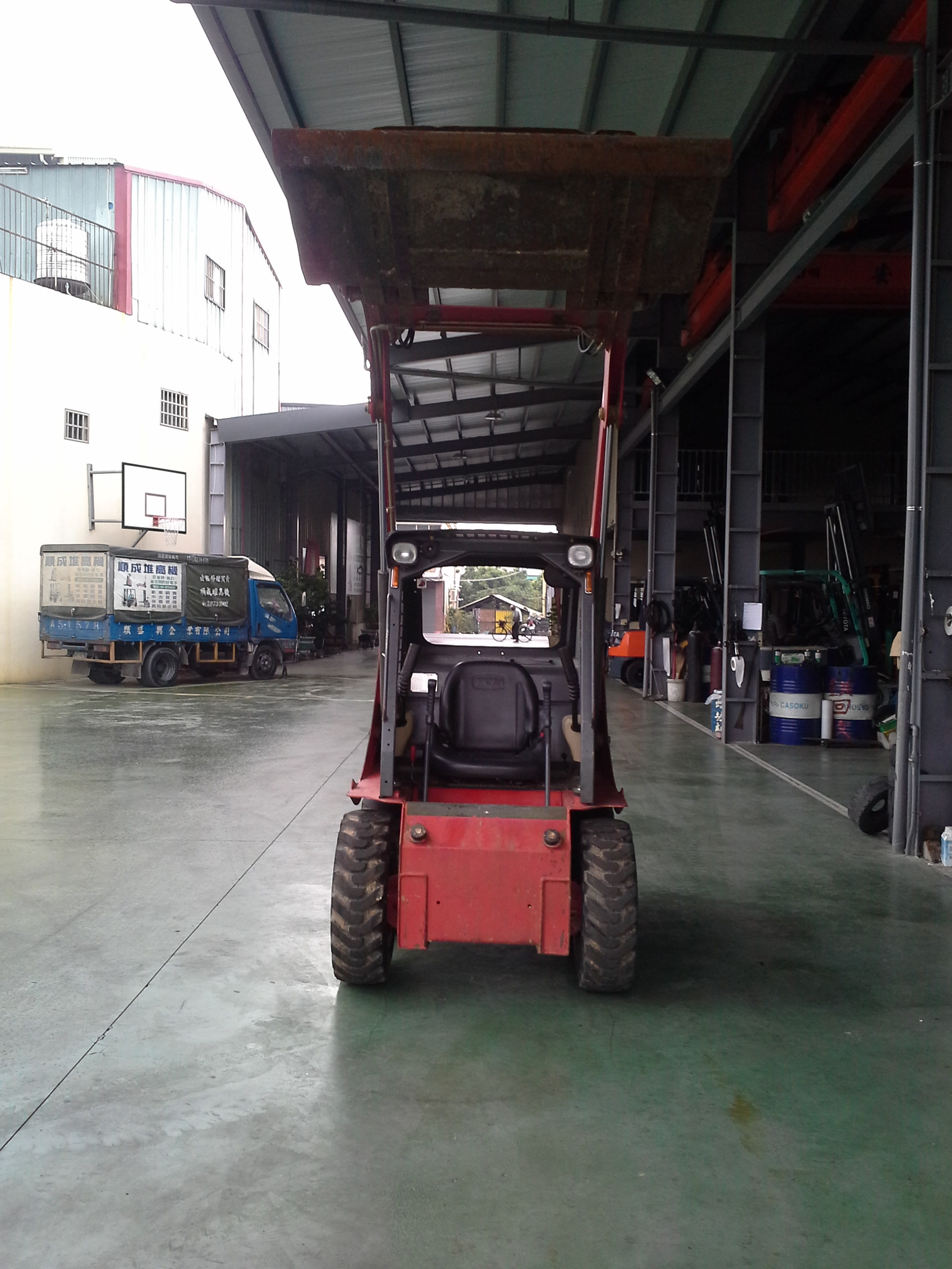 彰化中古堆高機-TCM