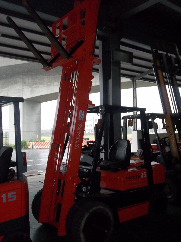 彰化中古堆高機-10.豐田5FD2.5頓-03