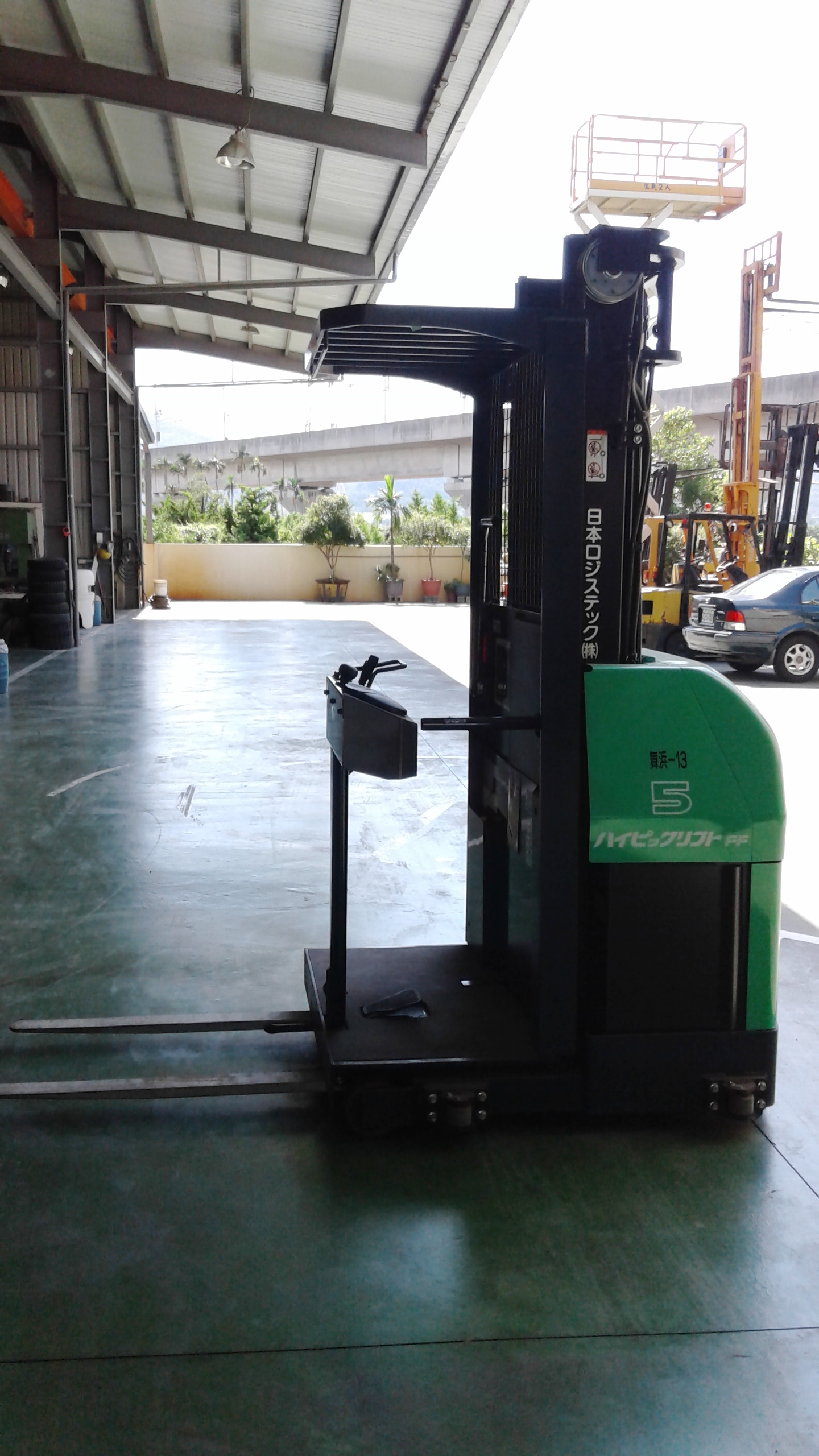 彰化堆高機-高空取料機(1)